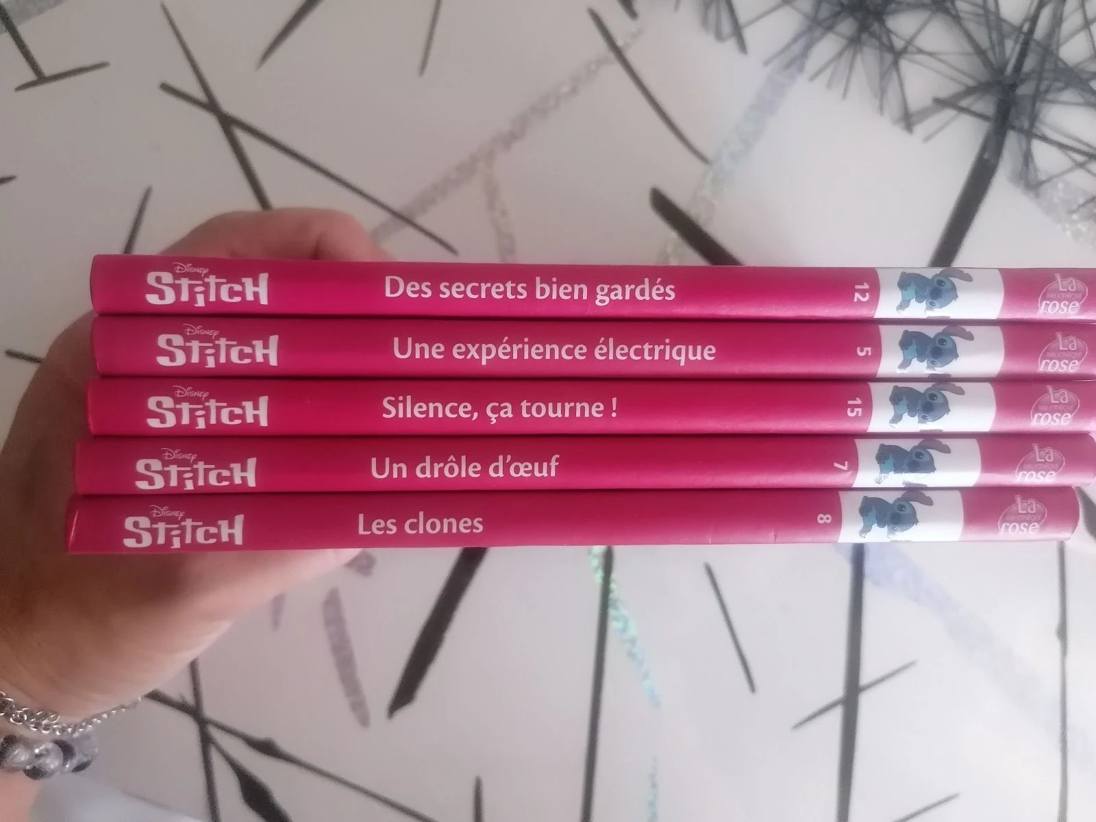 Lote de 6 libros Stitch biblioteca rosa 📚 – photo 11